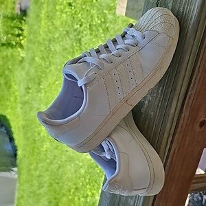 Adidas size 9 women